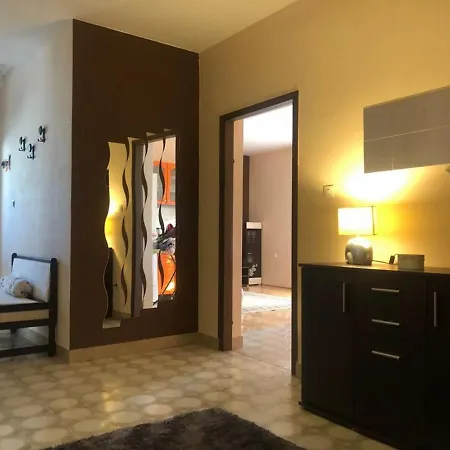 Sendi-Kali Apartment *